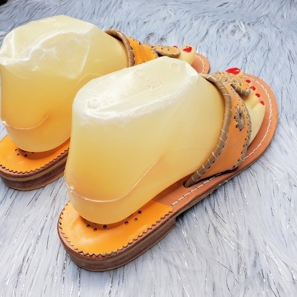 New Jack Rogers Flat Sandals - Picture 4 of 10